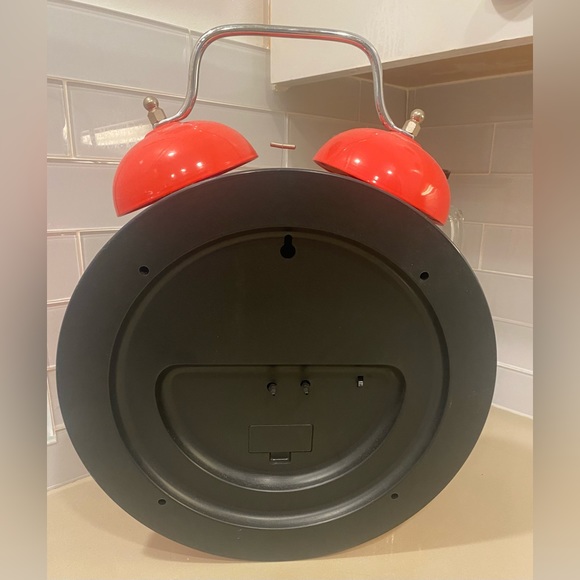 🎀🛍🎀GIANT HELLO KITTY ALARM CLOCK🛍🎀🛍🎀 - Picture 5 of 11